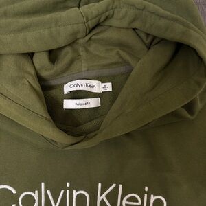Calvin Klein Men's Hoodie in Olive